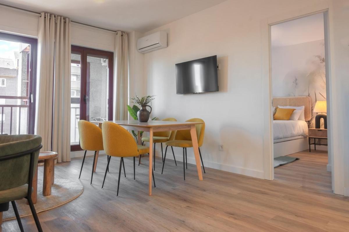Elegant Temporary Apartment On Street Hiruela Temporal Hrl1710 Madrid Exterior photo
